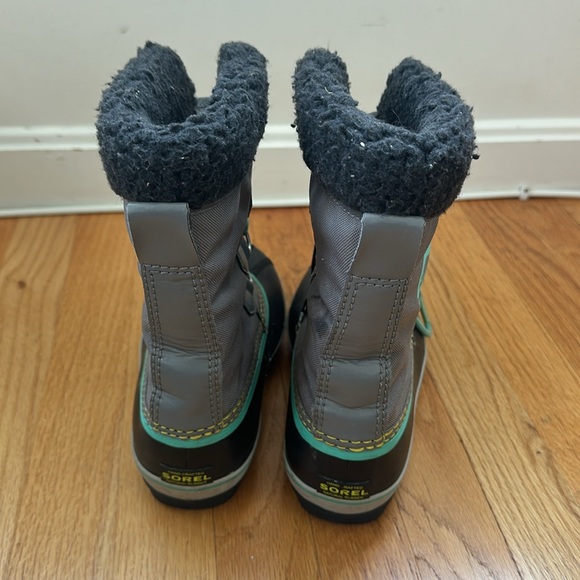 Sorel YOOT PAC™ NYLON YOUTH WATERPROOF BOOT size 3 - Picture 5 of 7